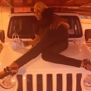 Meet your Posher, Shauna-kaye